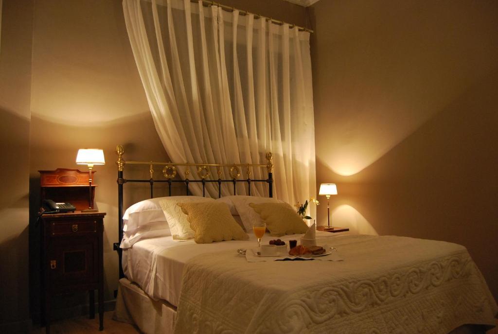 Circa 1905 Bed & Breakfast Barcelona Room photo