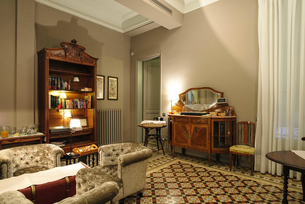 Circa 1905 Bed & Breakfast Barcelona Exterior photo